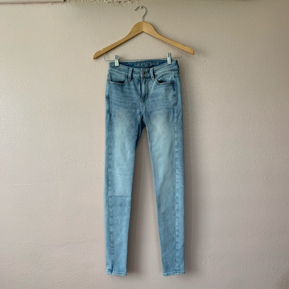 American Eagle Outfitters Denim - American Eagle Outfitters Hi-Rise Jegging 00